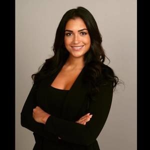 Meet your Posher, Christina